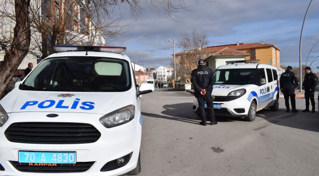Karaman'da polisi alerma geçiren şüpheli çanta fünye ile patlatıldı 