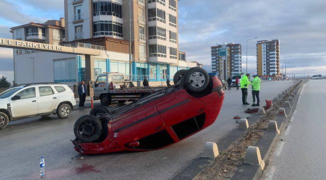 Karaman'da ters dönen otomobilin sürücüsü ölümden döndü  