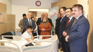 Karaman Valisi Sarıibrahim, yeni yıla kurumları ziyaret ederek girdi  