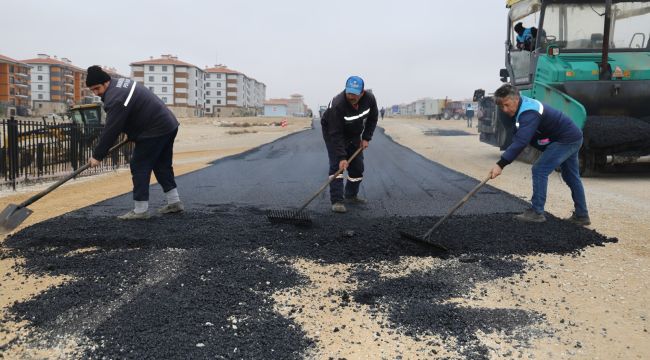 Karaman Belediyesi asfalt çalışmalarına hız kesmeden devam ediyor 
