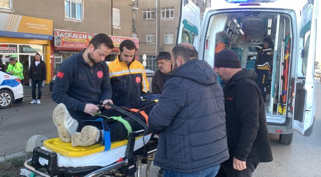 Karaman'da otomobilin çarptığı yaşlı adam yaralandı 