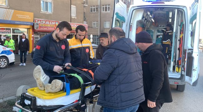 Karaman'da otomobilin çarptığı yaşlı adam yaralandı