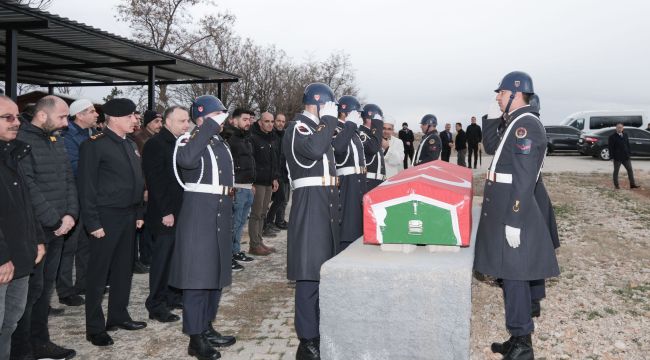 Kıbrıs Gazisi Mevlüt Işık, son yolculuğuna dualarla uğurlandı