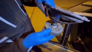 Karaman'da arama yapılan bir otomobilin hoparlöründe uyuşturucu ele geçirldi