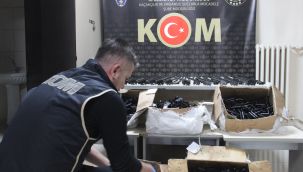 Karaman'da binlerce tabanca namlusu ile fişek yatağı ele geçirildi 