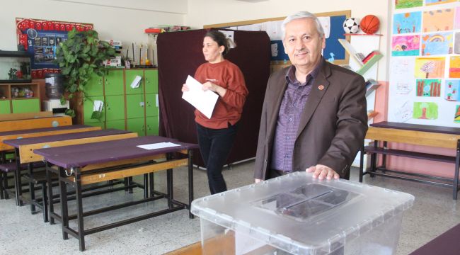 Karaman'da okullara sandık ve oy kullanma kabinleri yerleştirildi 