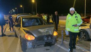 Karaman'da otomobiller çarpıştı: 2 yaralı 