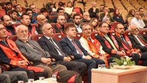 KMÜ'de akademik performans ve biniş giyme töreni düzenlendi