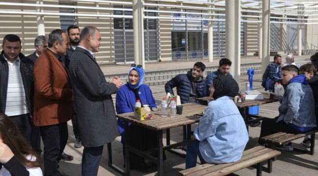 Üniversiteli gençler başkan adayı Akgün'den ne istedi 