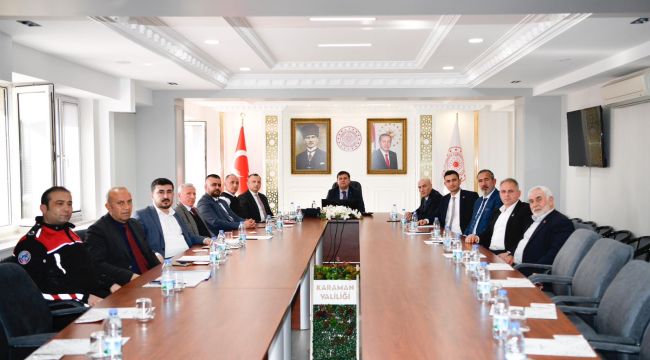 Vali Sarıibrahim,  siyasi parti il başkanları ile bir araya geldi 