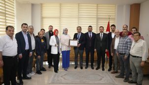 Belediye Başkanı Savaş Kalaycı, mazbatasını aldı 