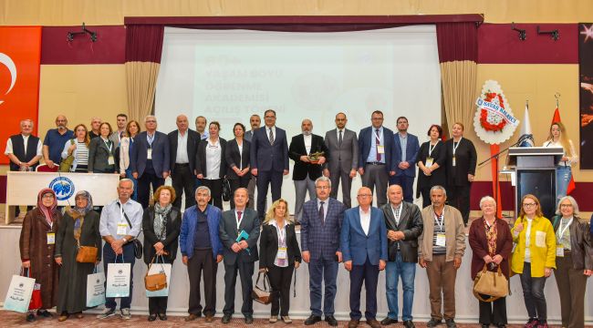 KMÜ'de '60+ Yaşan Boyu Öğrenme Akademisi' başladı 