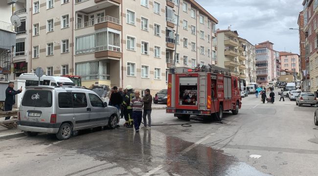 Pazara gitti, döndüğünde aracını yanmış halde buldu 