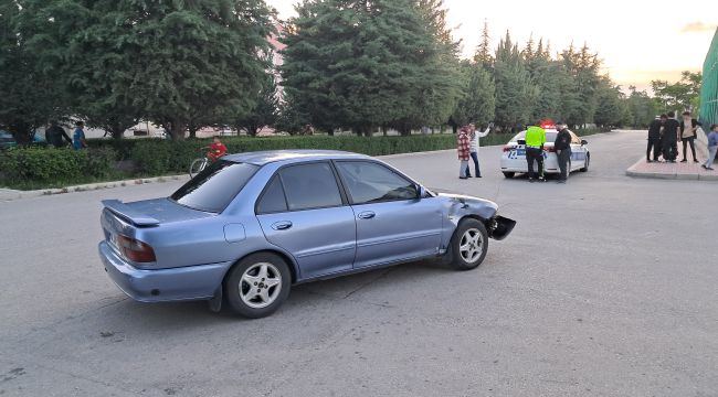 Karaman'da otomobil ile çarpışan motosiklet sürücüsü yaralandı