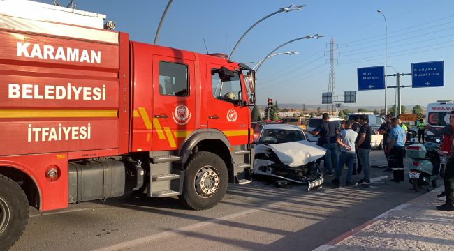 Karaman'da otomobil ile çarpışan kamyonet devrildi: 1 yaralı 