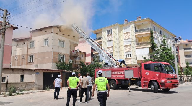 Karaman'daki çatı yangınında 1 kişi dumandan etkilendi  