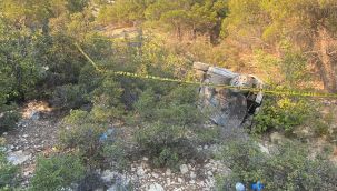 Ermenek'te uçuruma yuvarlanan araçtaki 2 kişi ağır yaralandı