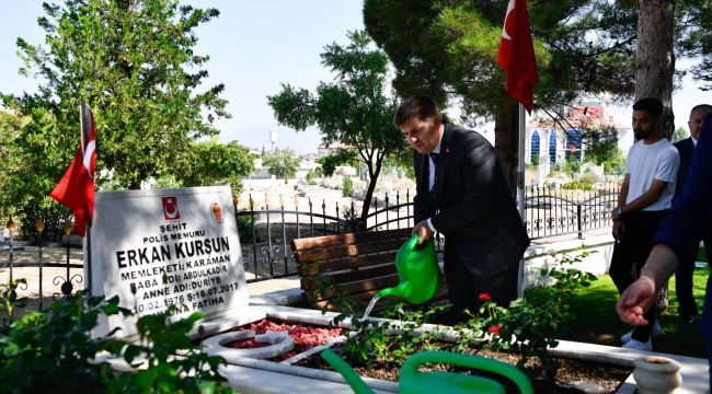 Karaman'da 15 Temmuz Demokrasi ve Milli Birlik Günü etkinlikleri şehitlik ziyaretiyle başladı
