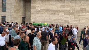 Karaman'da öldürülen kadın son yolculuğuna uğurlandı 