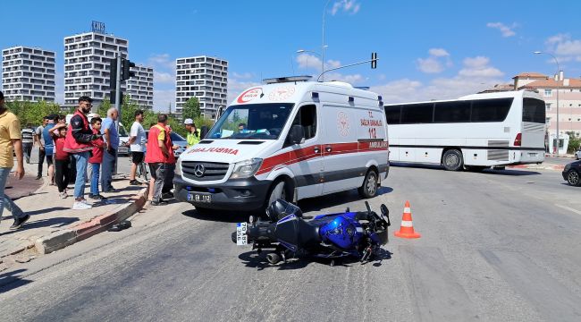 Karaman'da otomobil ile çarpışan sürat motorunun sürücüsü yaralandı 