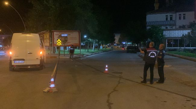 Karaman'da otomobilin çarptığı kadın ağır yaralandı  