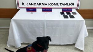 Jandarma, Mersin'den Karaman'a uyuşturucu getiren 5 kişiyi yakaladı   