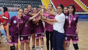 30 Ağustos Zafer Kupası Hentbol Müsabakaları sona erdi 