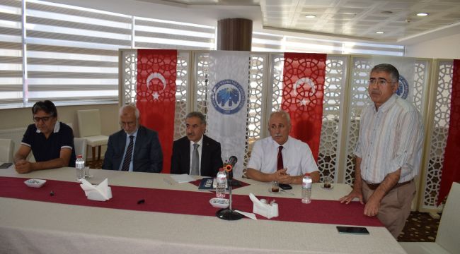 KMÜ'de "Gazze'de Çocuk Olmak" konulu hikaye yarışması tanıtıldı