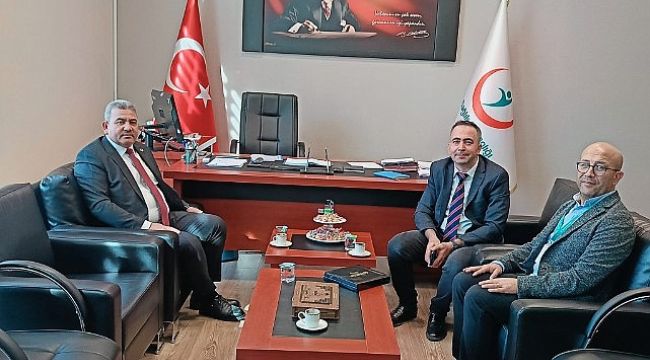 Başkan Yeşildaş'tan hastane yöneticilerine ziyaret