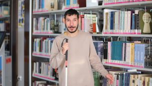 Görme engelli Ahmet, azmiyle herkese örnek oluyor