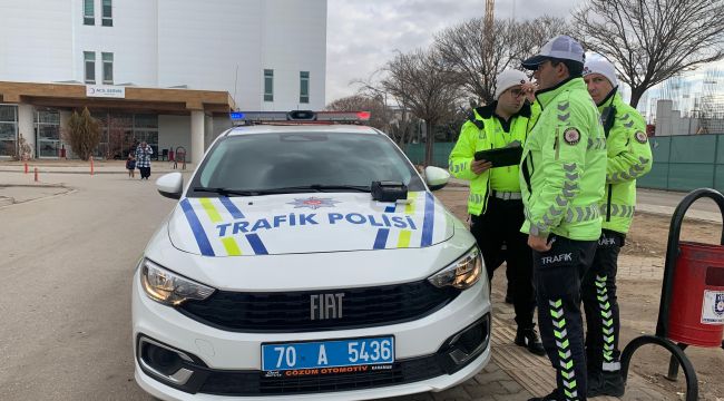 Hastane bahçesindeki hatalı parklara ceza yazdı 