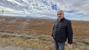 Karamanlı çiftçiler kış mevsiminde arazilerini suluyor