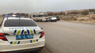 Yolcu minibüsü ile otomobil çarpıştı: 1 yaralı 