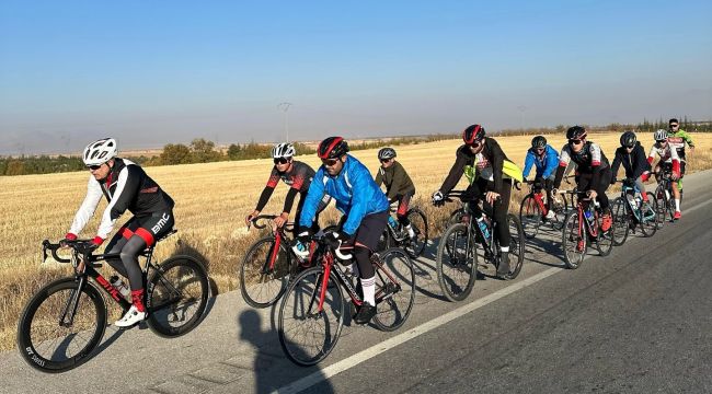 Kaza yapan Vali Mehmet Fatih Çiçekli'nin köprücük kemiği kırıldı 