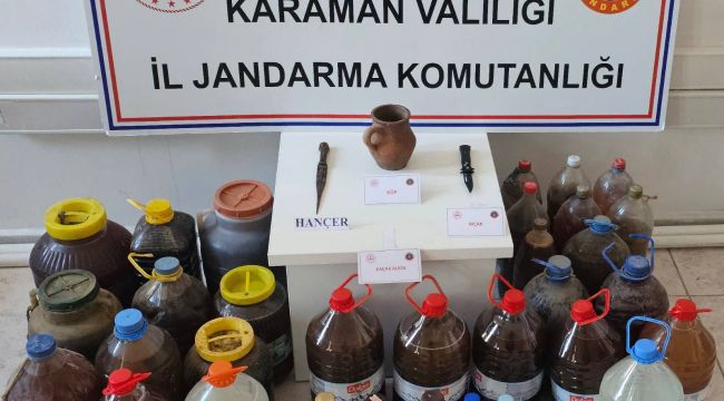 Karaman'da jandarma el yapımı rakı ile şarap ele geçirdi