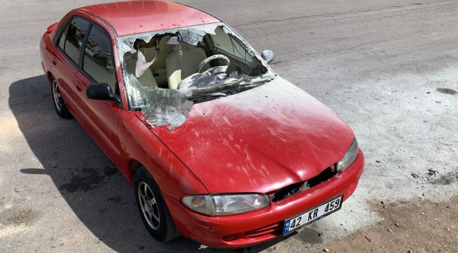 Karaman'da park halindeki otomobil yandı