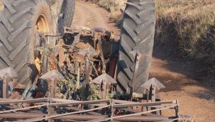 Karaman'da devrilen traktörün altında kalan sürücü öldü