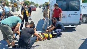 Karaman'da minibüs ile motosiklet çarpıştı: 2 yaralı  