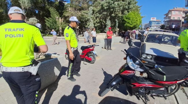 Karaman'da motosikletler çarpıştı: 2 yaralı 