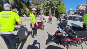 Karaman'da motosikletler çarpıştı: 2 yaralı 