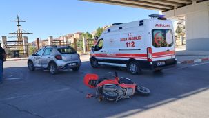 Karaman'da otomobil ile motosiklet çarpıştı: 1 yaralı 