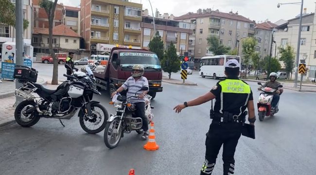 Polis kazaların önüne geçmek için motosiklet denetimlerini arttırdı 