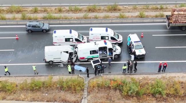 Jandarma aracına minibüs çarptı: 2 jandarma şehit oldu, 1 vatandaş hayatını kaybetti 