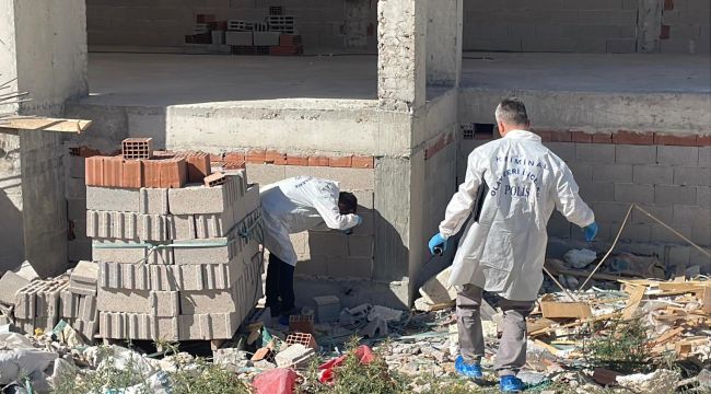Yerde yatar vaziyette bulunan yaşlı kadın kurtarılamadı