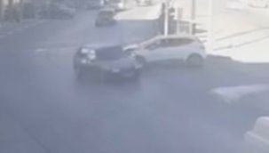 Karaman'da iki otomobil çarpıştı: 1 yaralı 