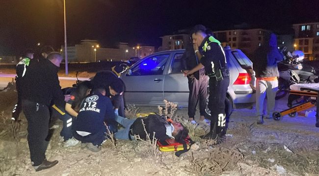 Kazada motosiklet sürücüsünün ayağı kırıldı 