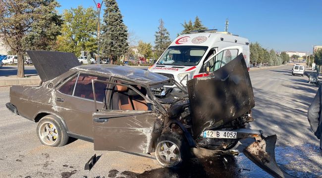 Kazada otomobil hurdaya dönerken sürücüsü yaralandı
