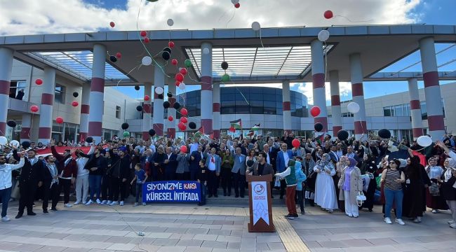 KMÜ'de üniversite öğrencileri ve akademisyenler Gazze için yürüdü 