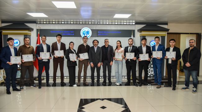 Özbekistan'dan gelen 14 öğrenci KMÜ'de tıp eğitimi aldı 