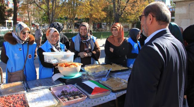 Karaman'da Gazze yararına hayır çarşısı düzenlendi 